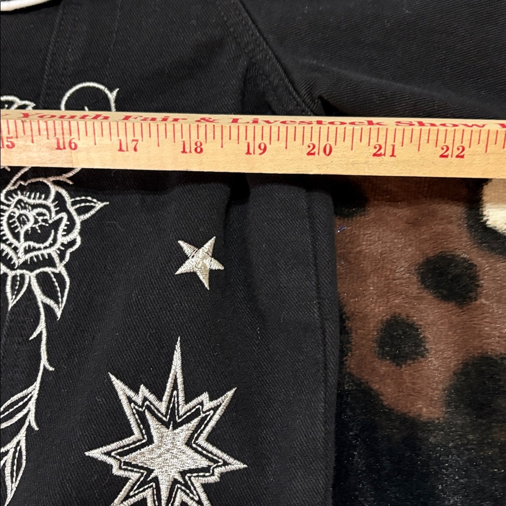 Black and White Embroidered Jean Jacket with Western Flair - Picture 11 of 13